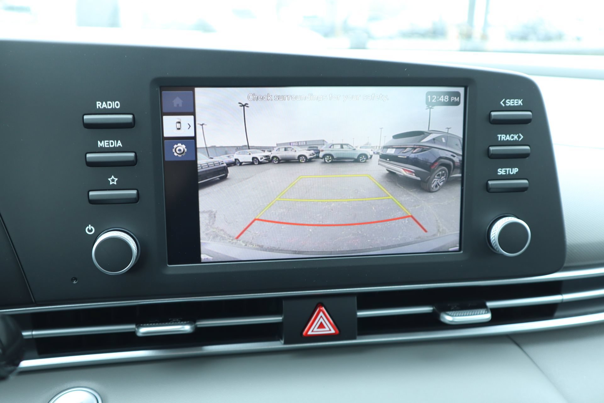 New 2026 Hyundai Elantra Hybrid FWD image 14