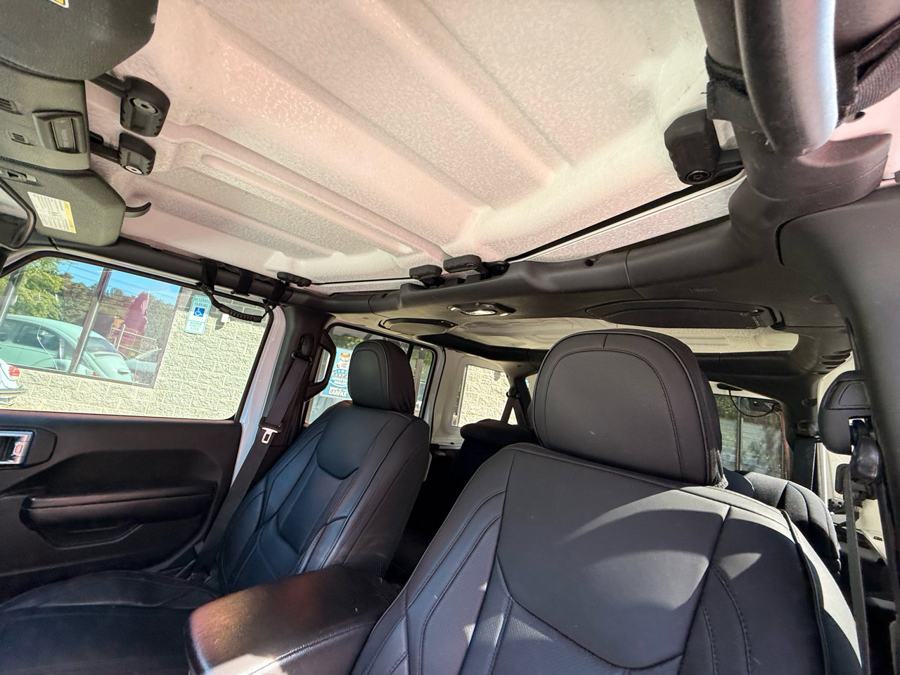 Used 2018 Jeep Wrangler Unlimited Sport S image 17