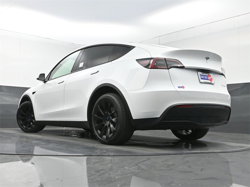 Used 2023 Tesla Model Y Long Range image 26