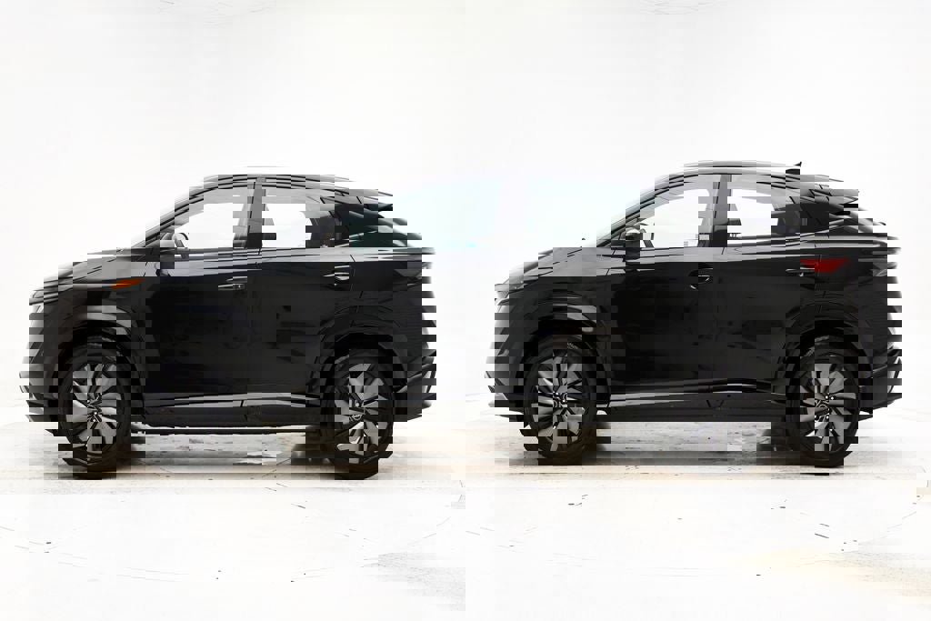 Used 2024 Nissan Ariya AWD image 6