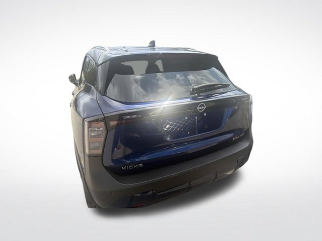 Used 2025 Nissan Kicks SR AWD/4WD image 10