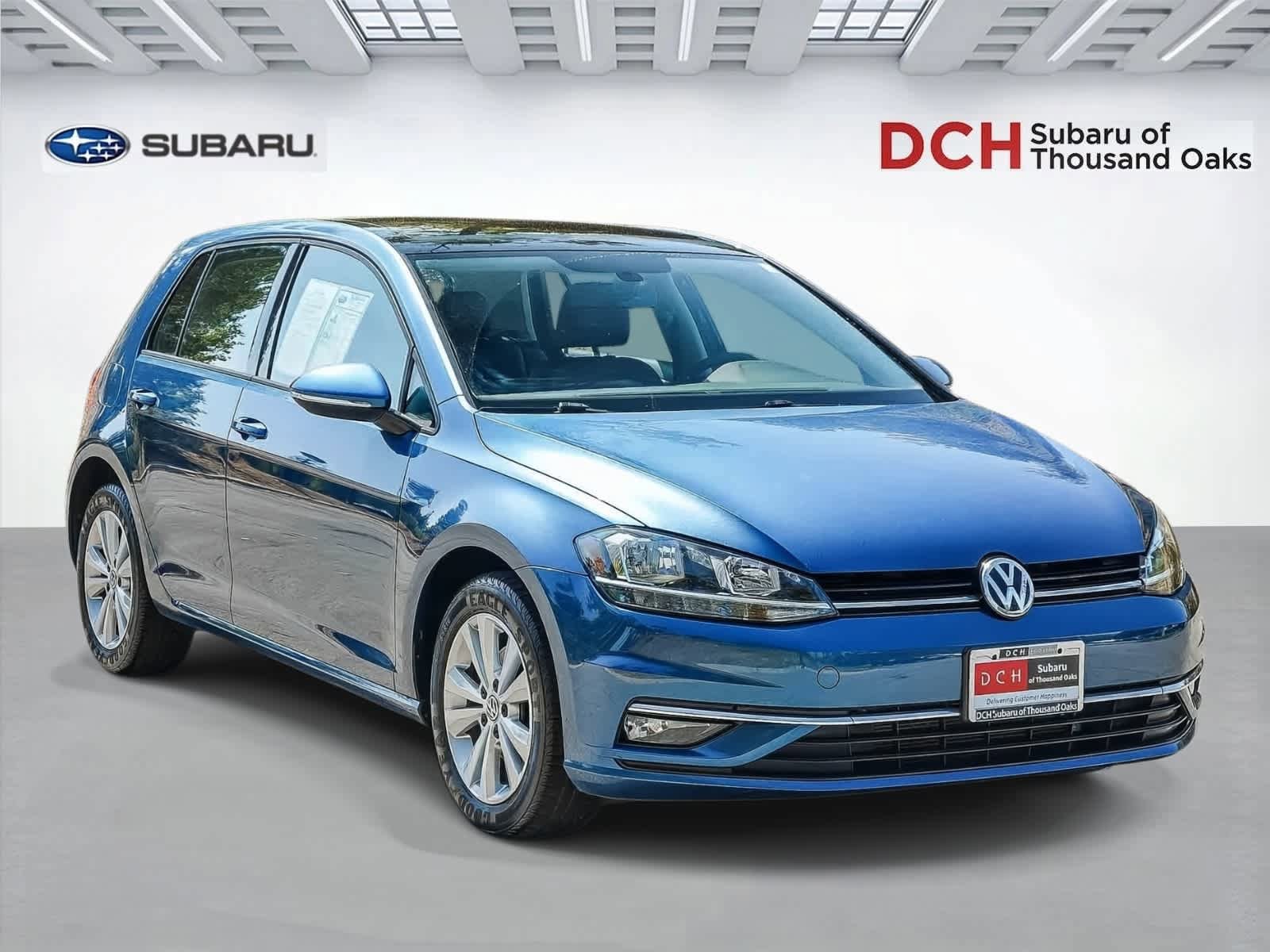 Used 2018 Volkswagen Golf SE FWD image 3