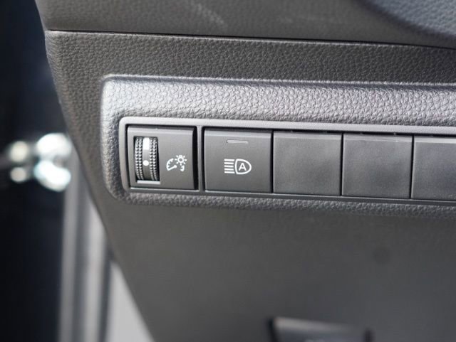Certified 2026 Toyota Corolla SE w/ SE Package FWD image 12