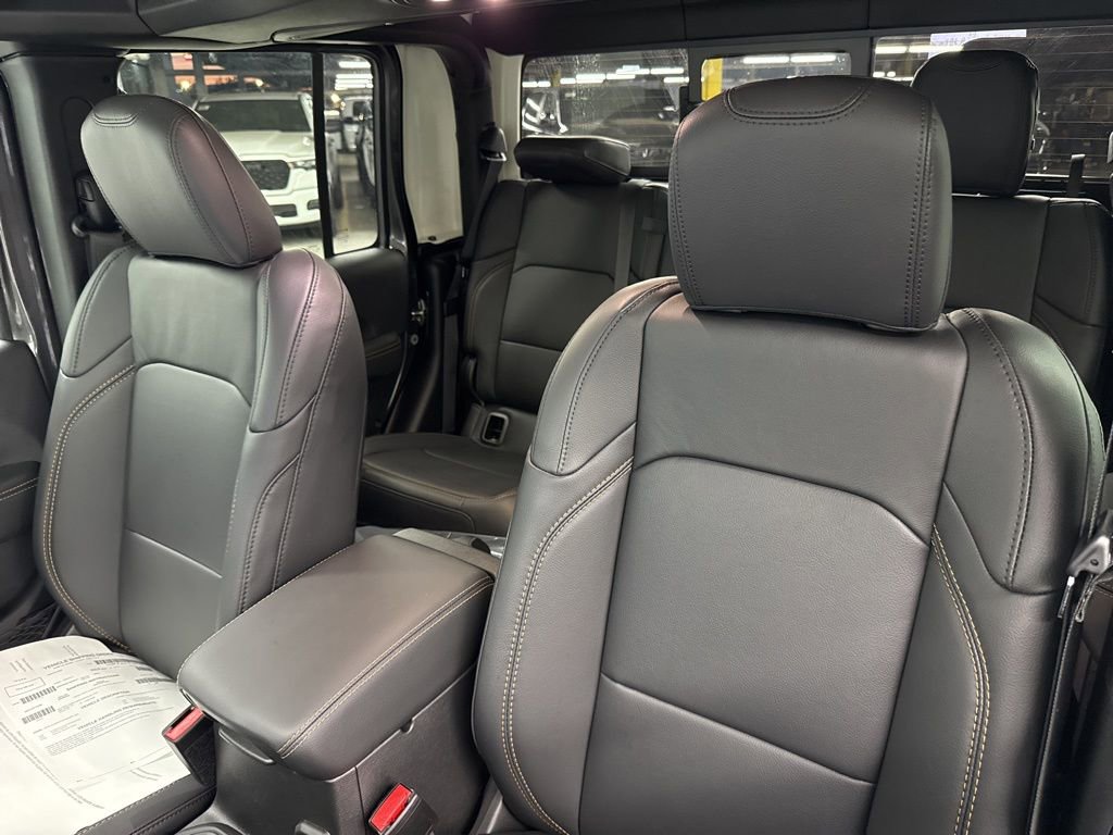 New 2026 Jeep Gladiator Sport image 23