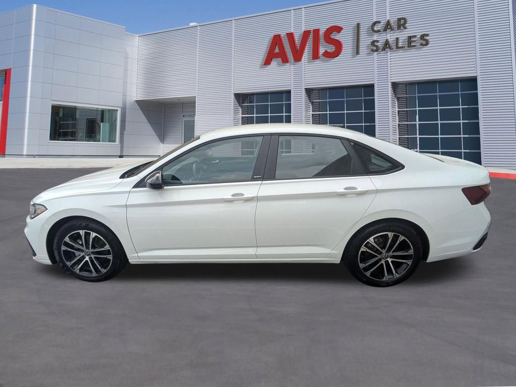Used 2025 Volkswagen Jetta Sport FWD image 10