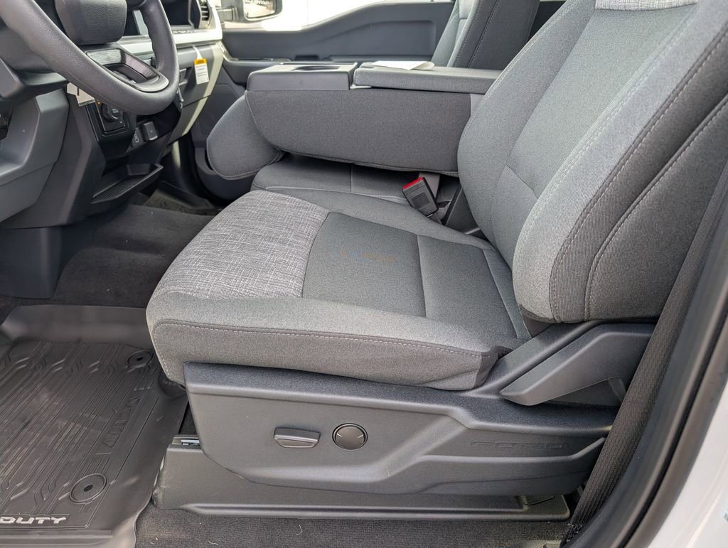 New 2026 Ford F450 XLT w/ XLT Value Package image 8