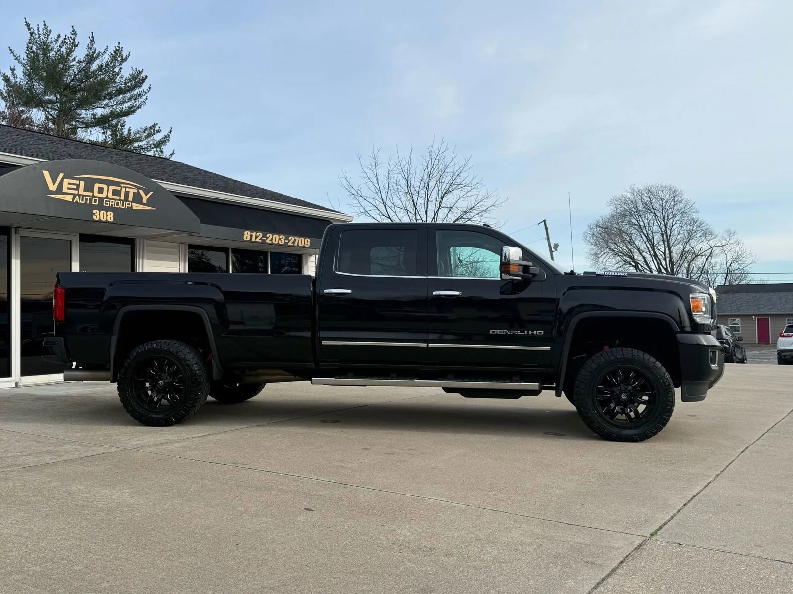 Used 2018 GMC Sierra 3500 Denali w/ Duramax Plus Package image 2