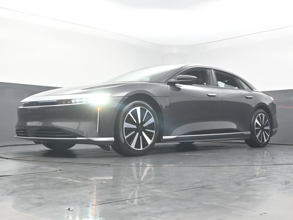 Used 2024 Lucid Air Pure RWD image 43