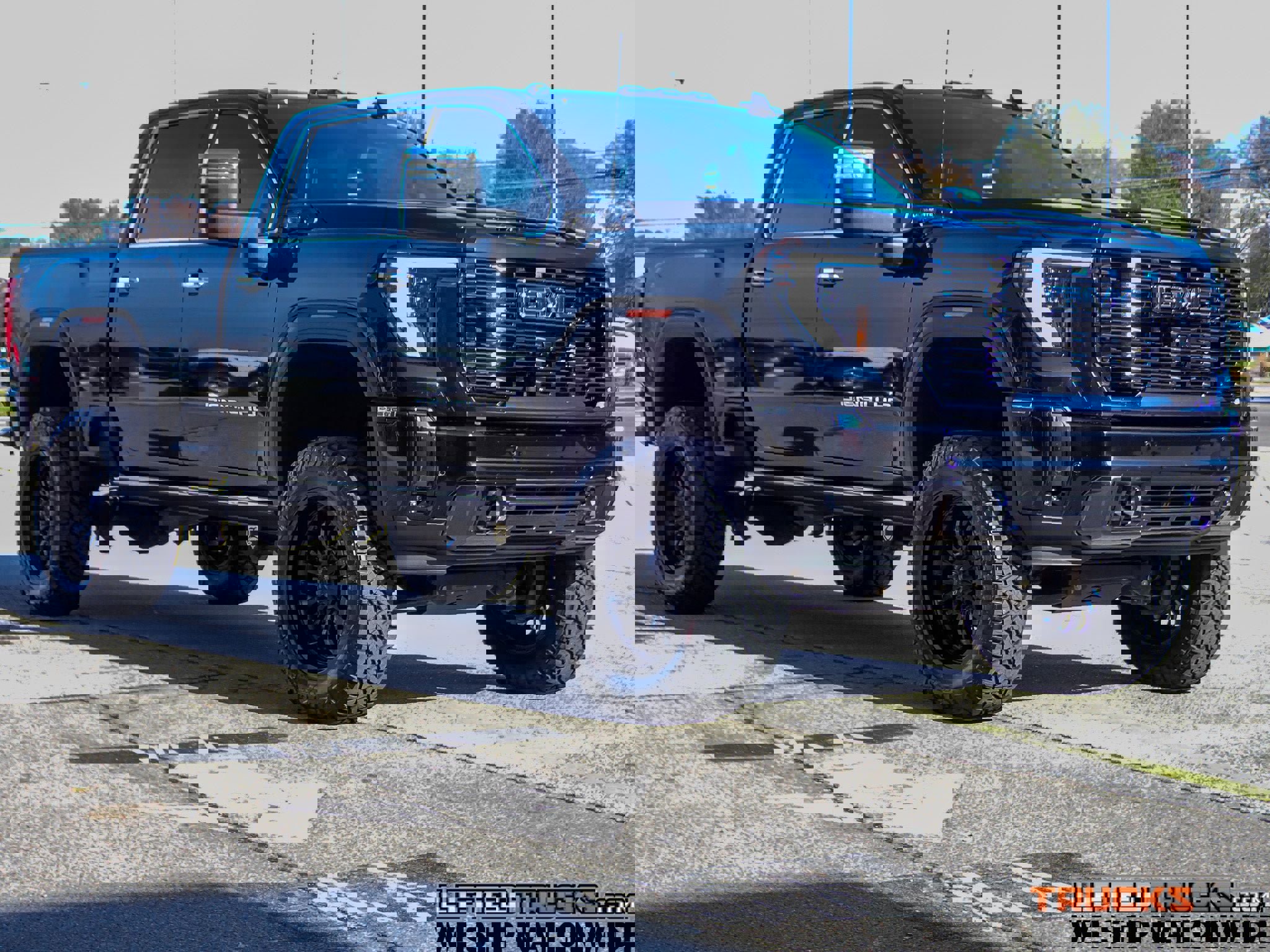 Used 2024 GMC Sierra 2500 Denali Ultimate w/ Max Trailering Package image 1