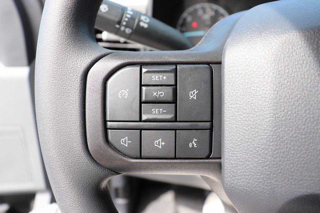 New 2026 Ford F350 4x4 Regular Cab DRW Super Duty image 26