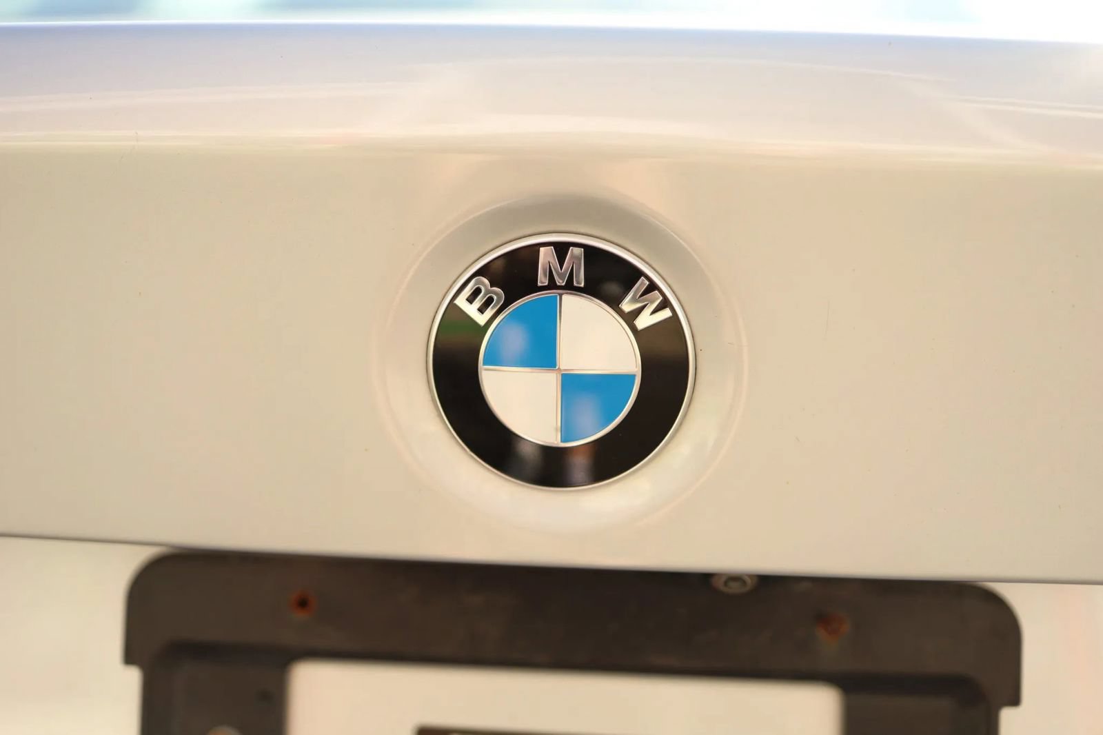 Used 2018 BMW 320i xDrive Sedan w/ Convenience Package AWD/4WD image 34