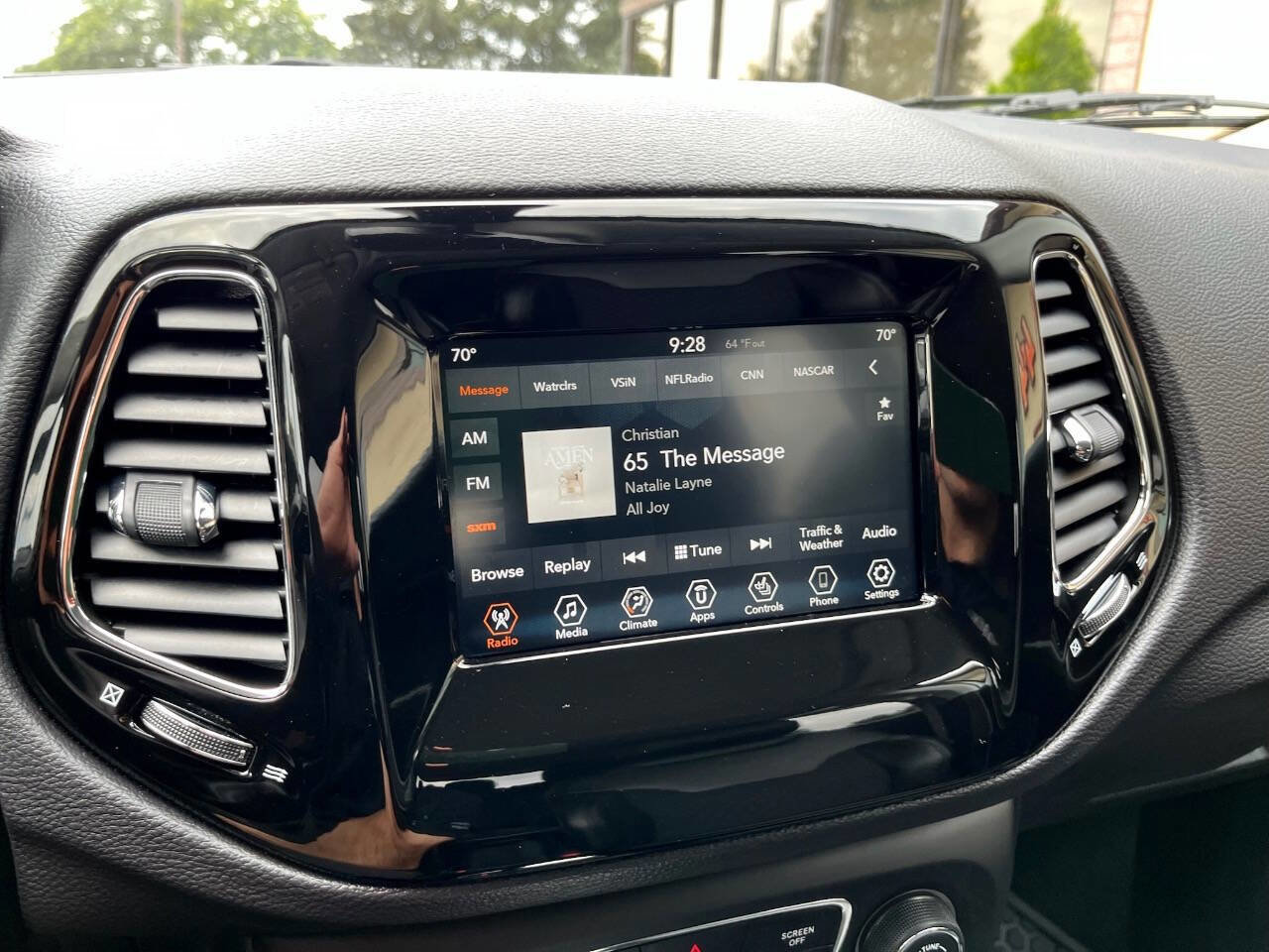 Used 2019 Jeep Compass Latitude image 21