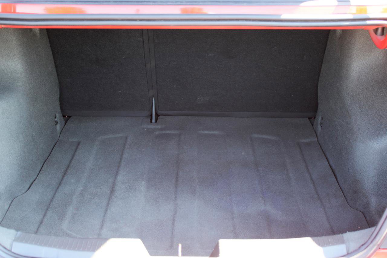 Used 2013 Chevrolet Sonic LT w/ Wheels and Fog Lamp Package FWD image 9