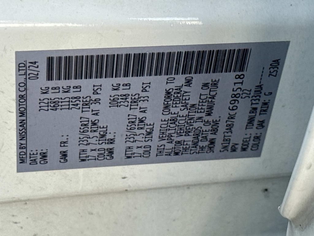 Used 2024 Nissan Rogue S AWD/4WD image 29