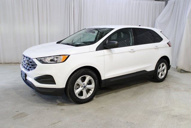 Used 2021 Ford Edge SE image 3