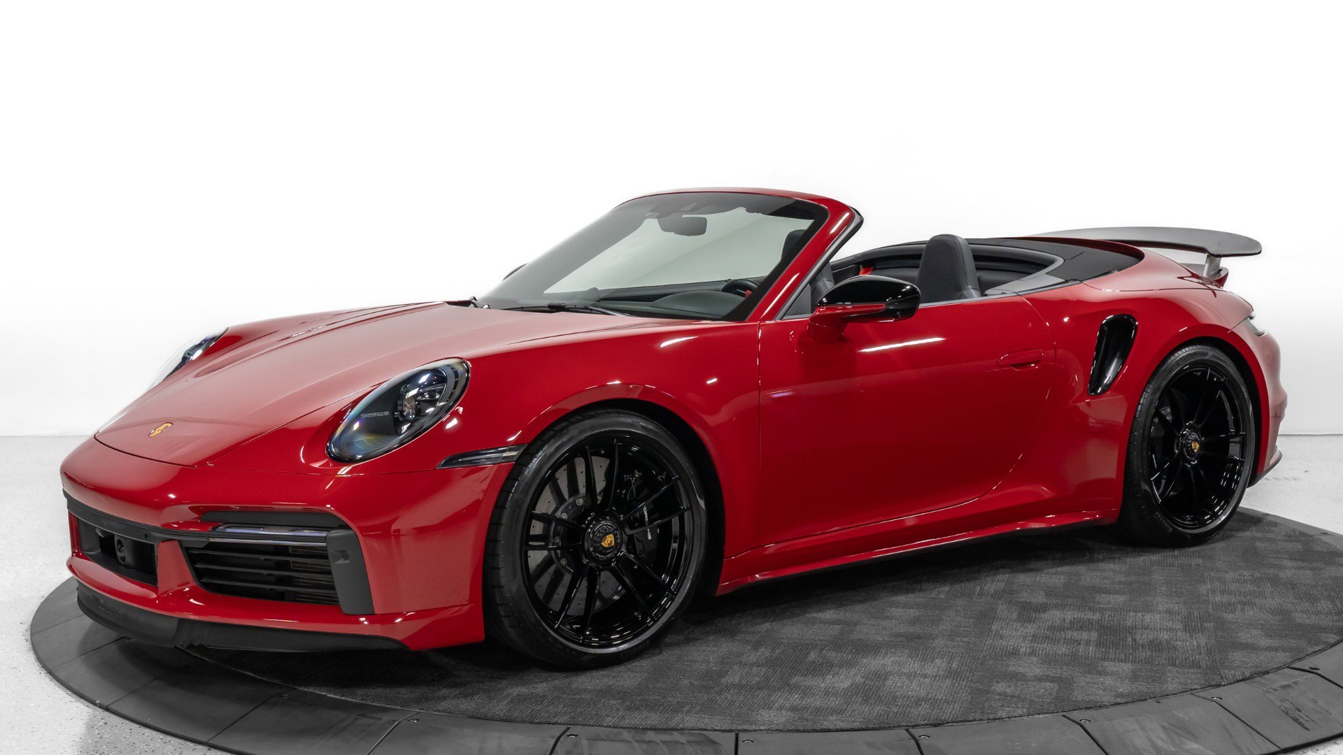 Used 2021 Porsche 911 Turbo S image 3