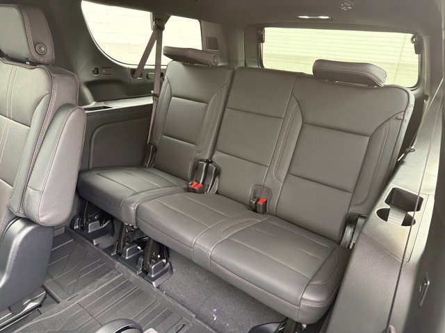 New 2026 Chevrolet Suburban High Country AWD/4WD image 25
