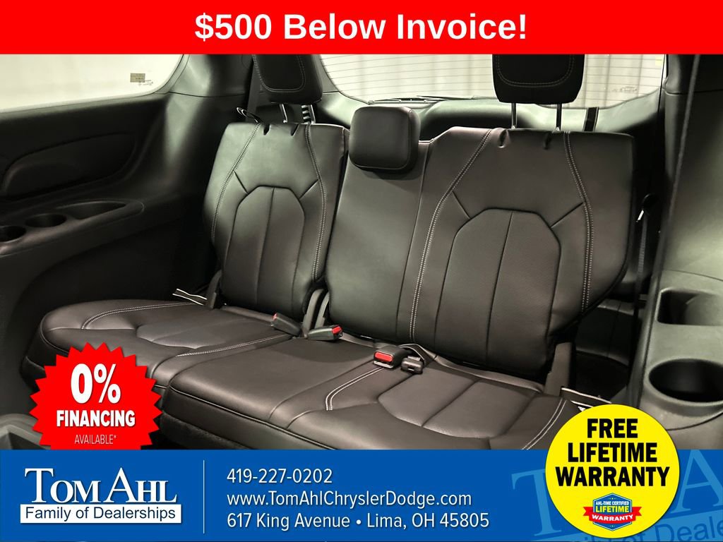 New 2026 Chrysler Pacifica Select image 22