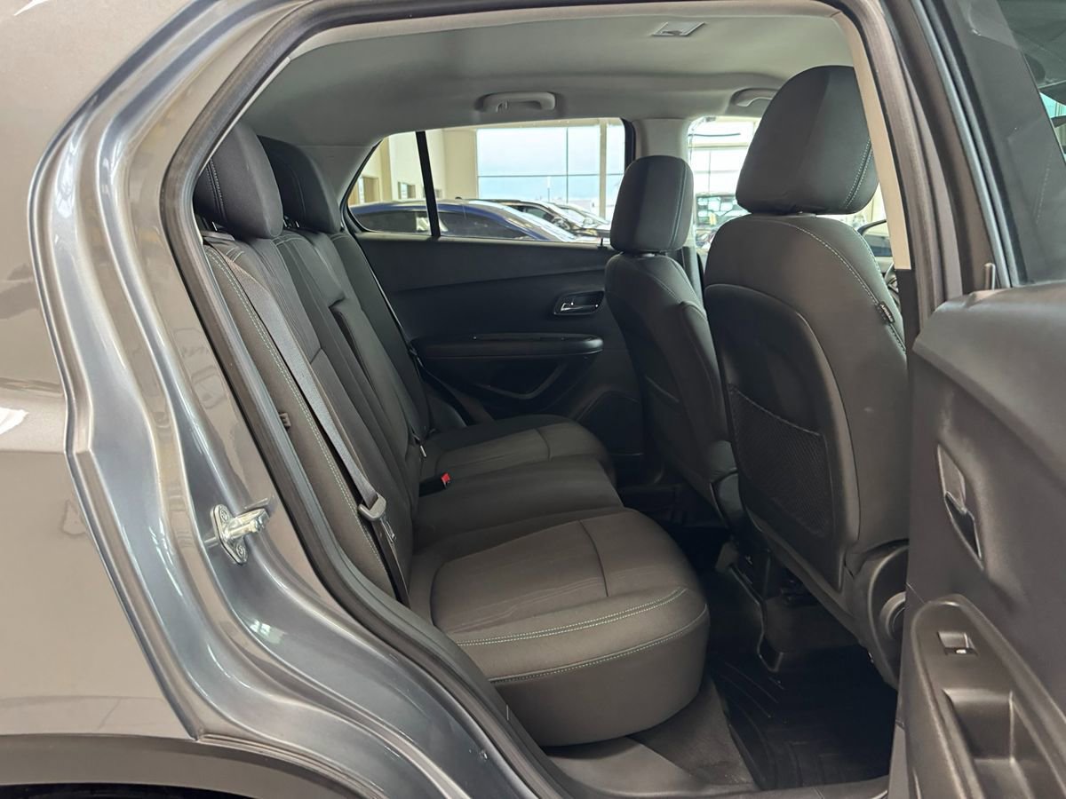 Used 2015 Chevrolet Trax LT FWD image 44