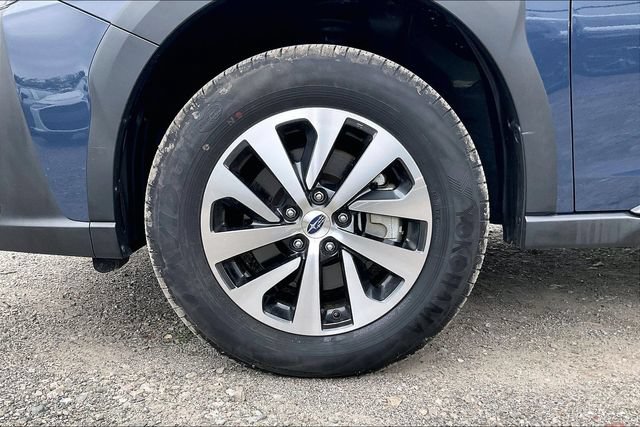 Used 2024 Subaru Outback Premium AWD/4WD image 9