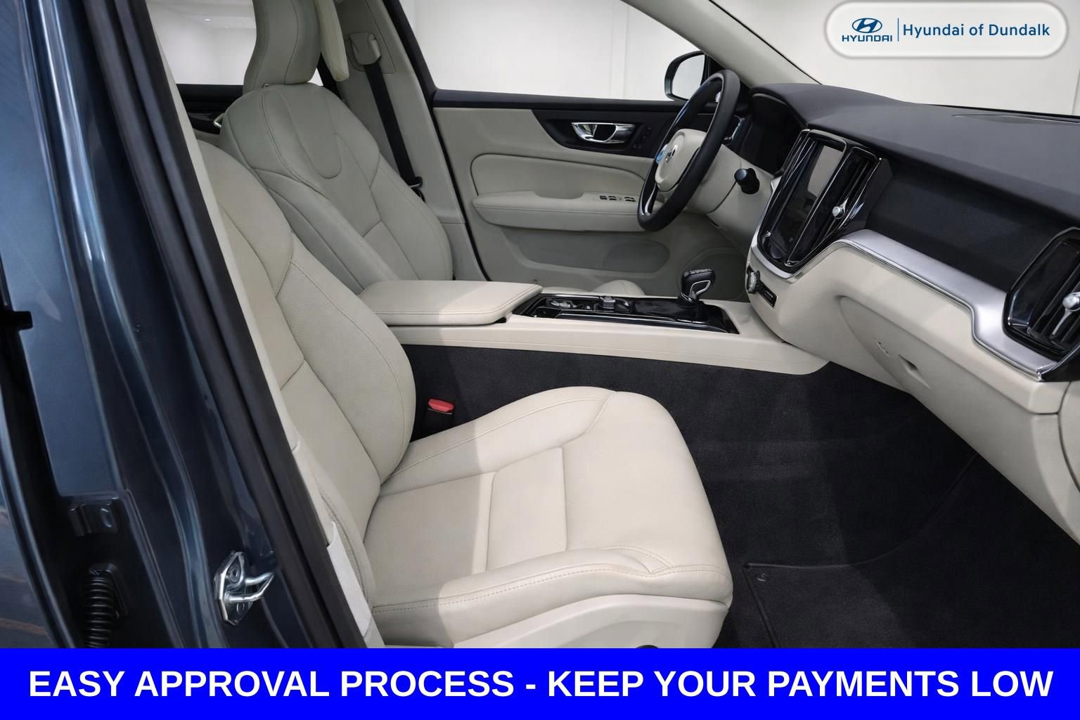 Used 2020 Volvo S60 T6 Momentum image 18