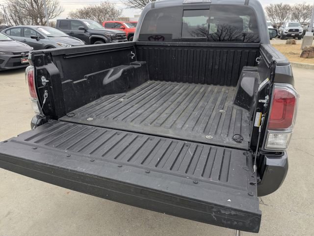 Used 2023 Toyota Tacoma TRD Off-Road w/ Technology Package image 27