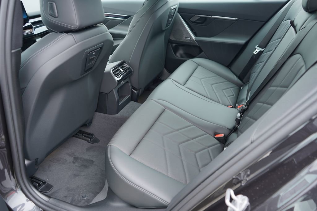 New 2026 BMW i5 eDrive40 w/ Premium Package image 20