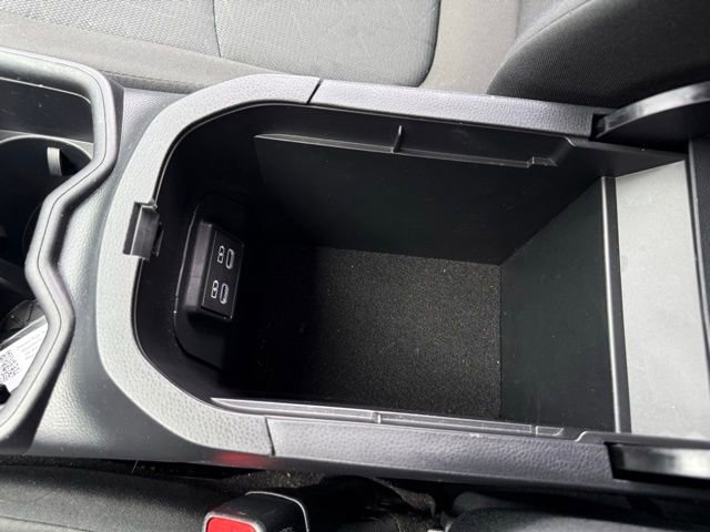 Used 2025 Toyota RAV4 XLE AWD/4WD image 21