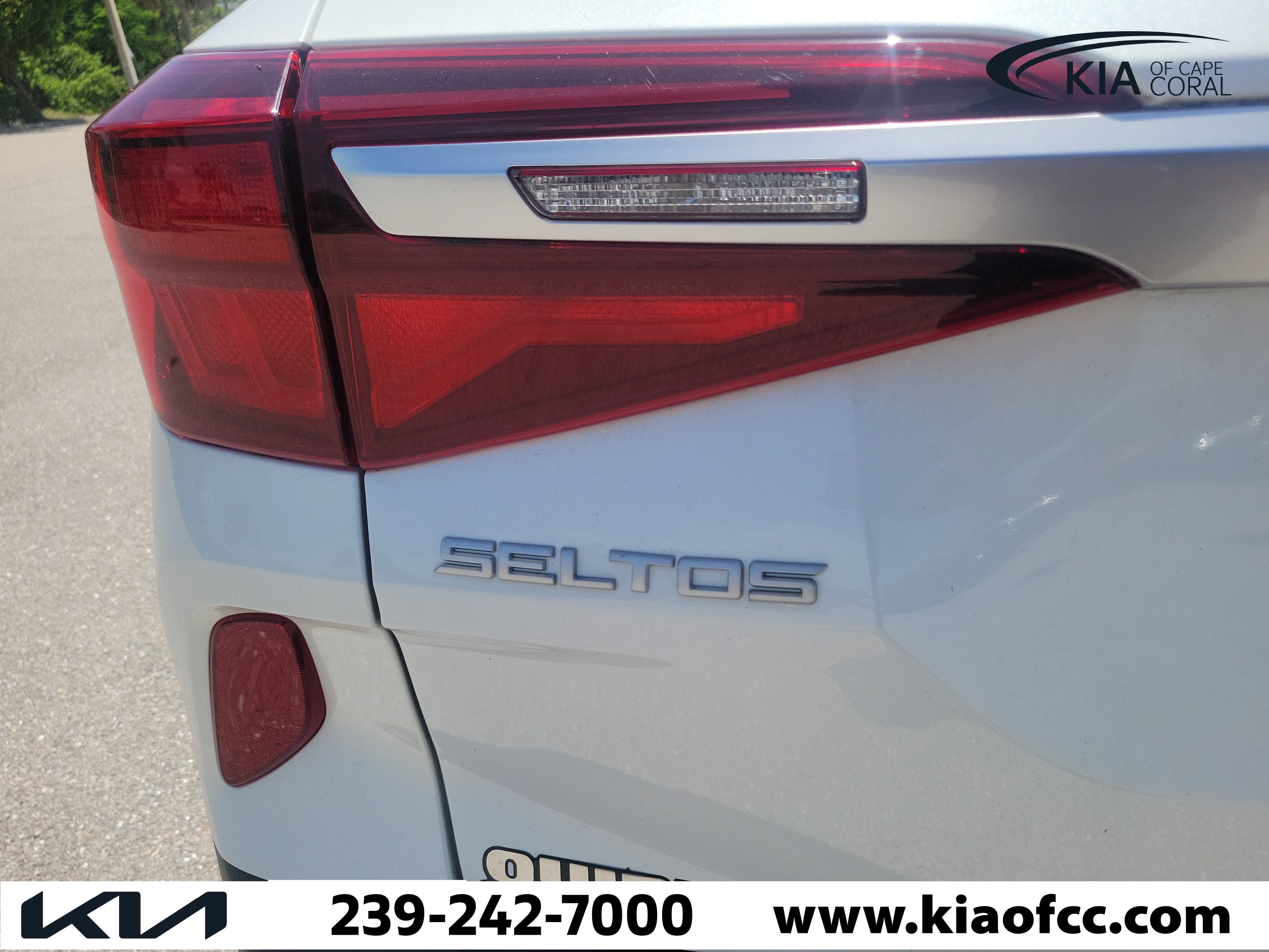 Used 2023 Kia Seltos LX AWD/4WD image 12