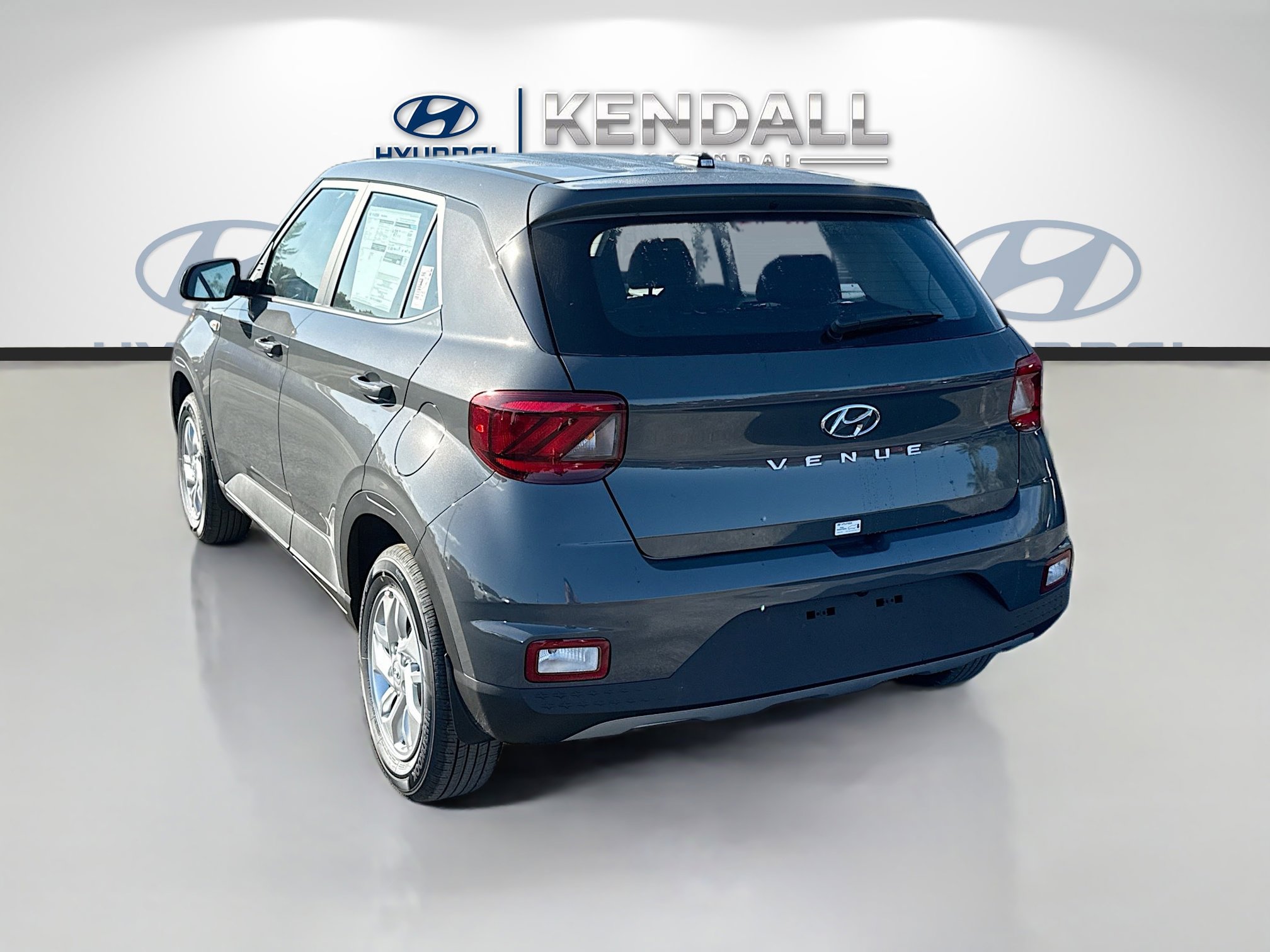 New 2026 Hyundai Venue SE FWD image 4