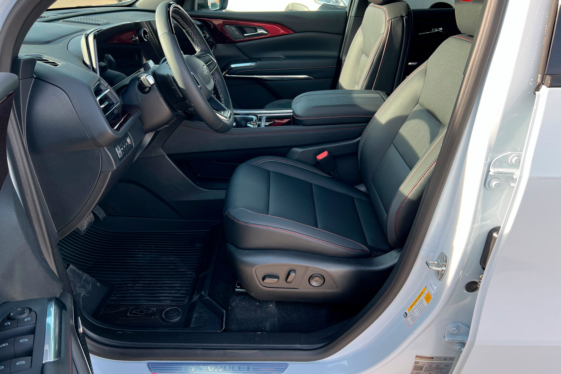 New 2026 Chevrolet Traverse Z71 w/ Enhanced Driving Package image 18