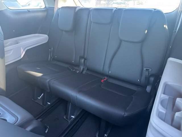Used 2024 Kia Carnival EX FWD image 9