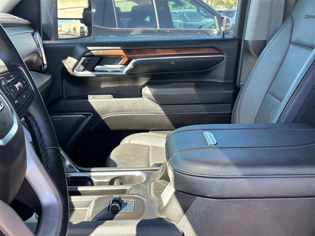 Certified 2024 GMC Sierra 2500 Denali w/ Denali Reserve Package image 11