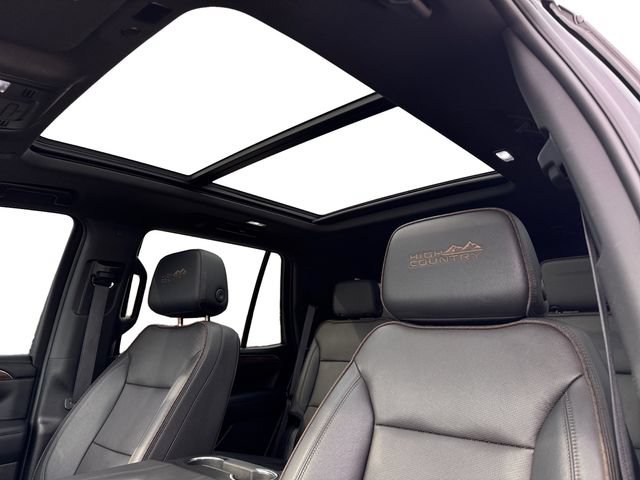 Used 2023 Chevrolet Tahoe High Country AWD/4WD image 20