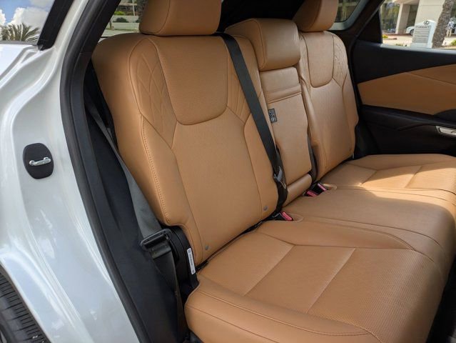 Used 2024 Lexus RX 350 w/ Convenience Package image 28