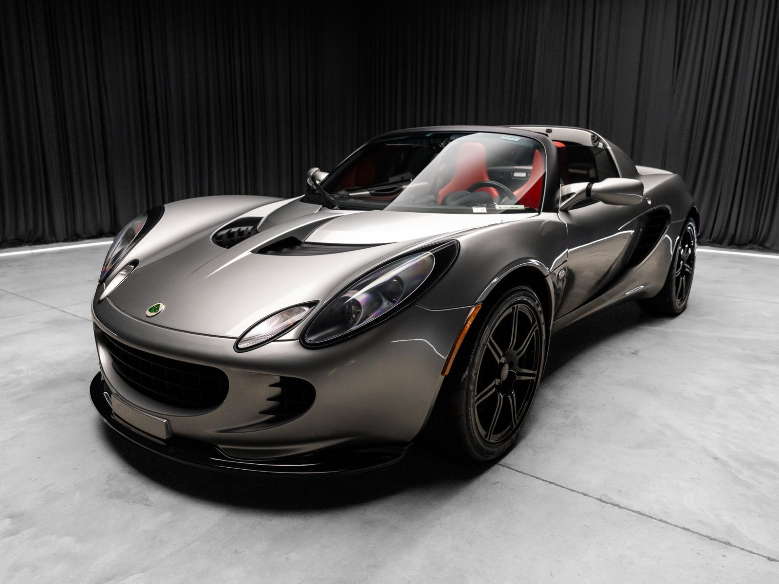 Used 2005 Lotus Elise RWD image 6