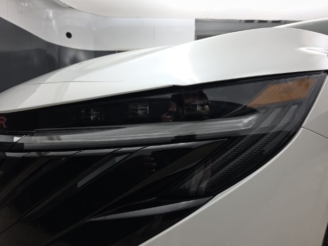 New 2027 Nissan Sentra SR w/ SR Premium Package FWD image 34