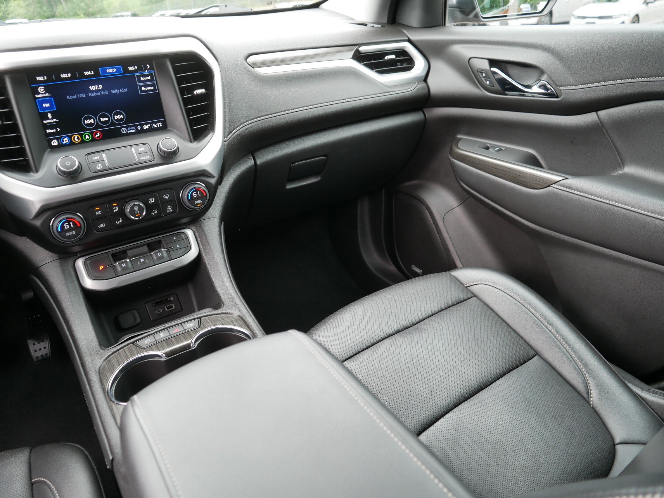Used 2023 GMC Acadia SLT AWD/4WD image 11