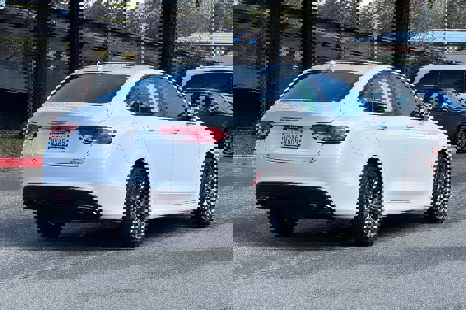 Used 2015 Chrysler 200 S w/ Navigation & Sound Group I image 4