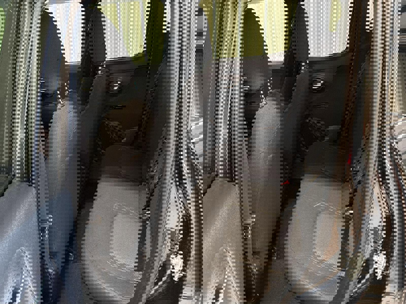 Used 2020 Jeep Renegade Sport image 12