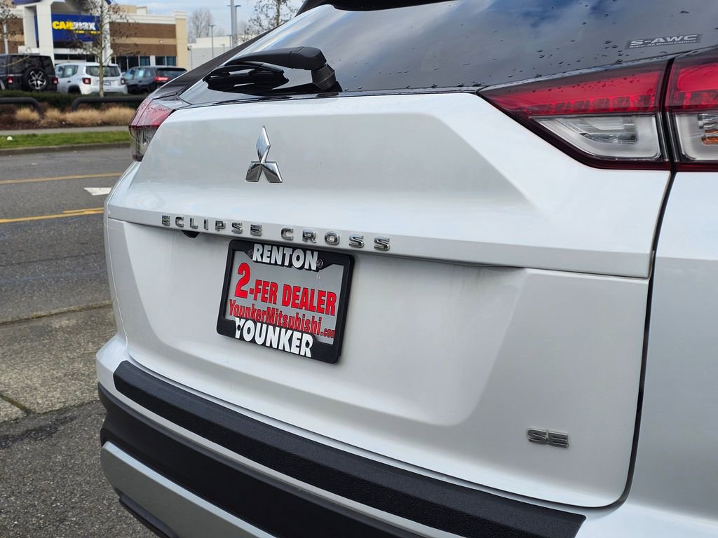 Used 2022 Mitsubishi Eclipse Cross SE image 10