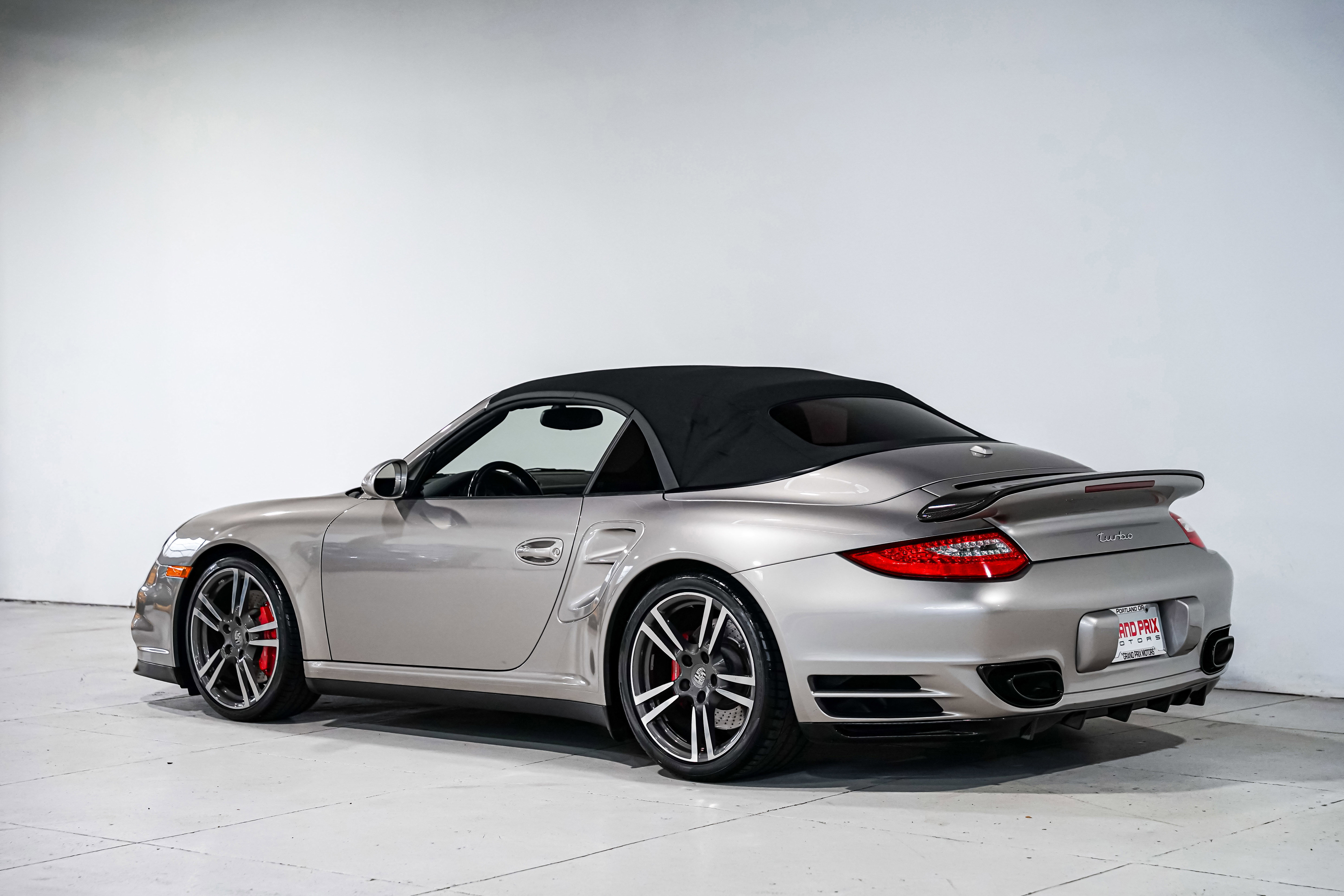Used 2012 Porsche 911 Turbo image 8