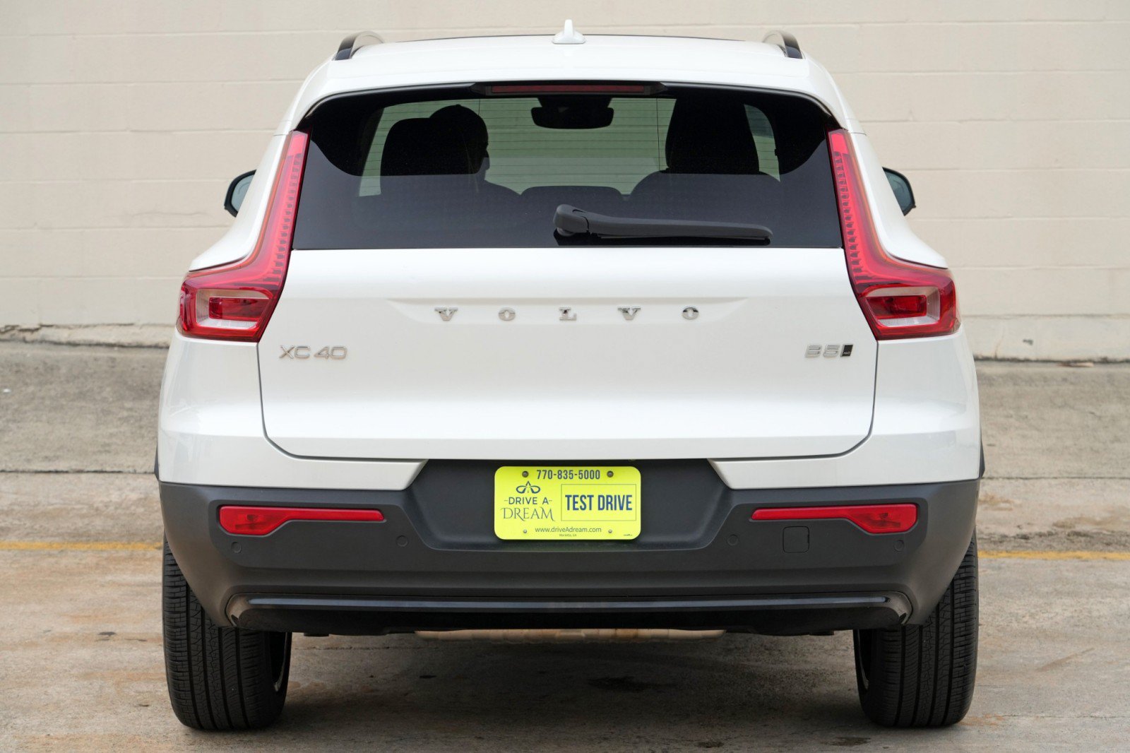 Used 2025 Volvo XC40 B5 Plus w/ Protection Package Premier AWD/4WD image 56