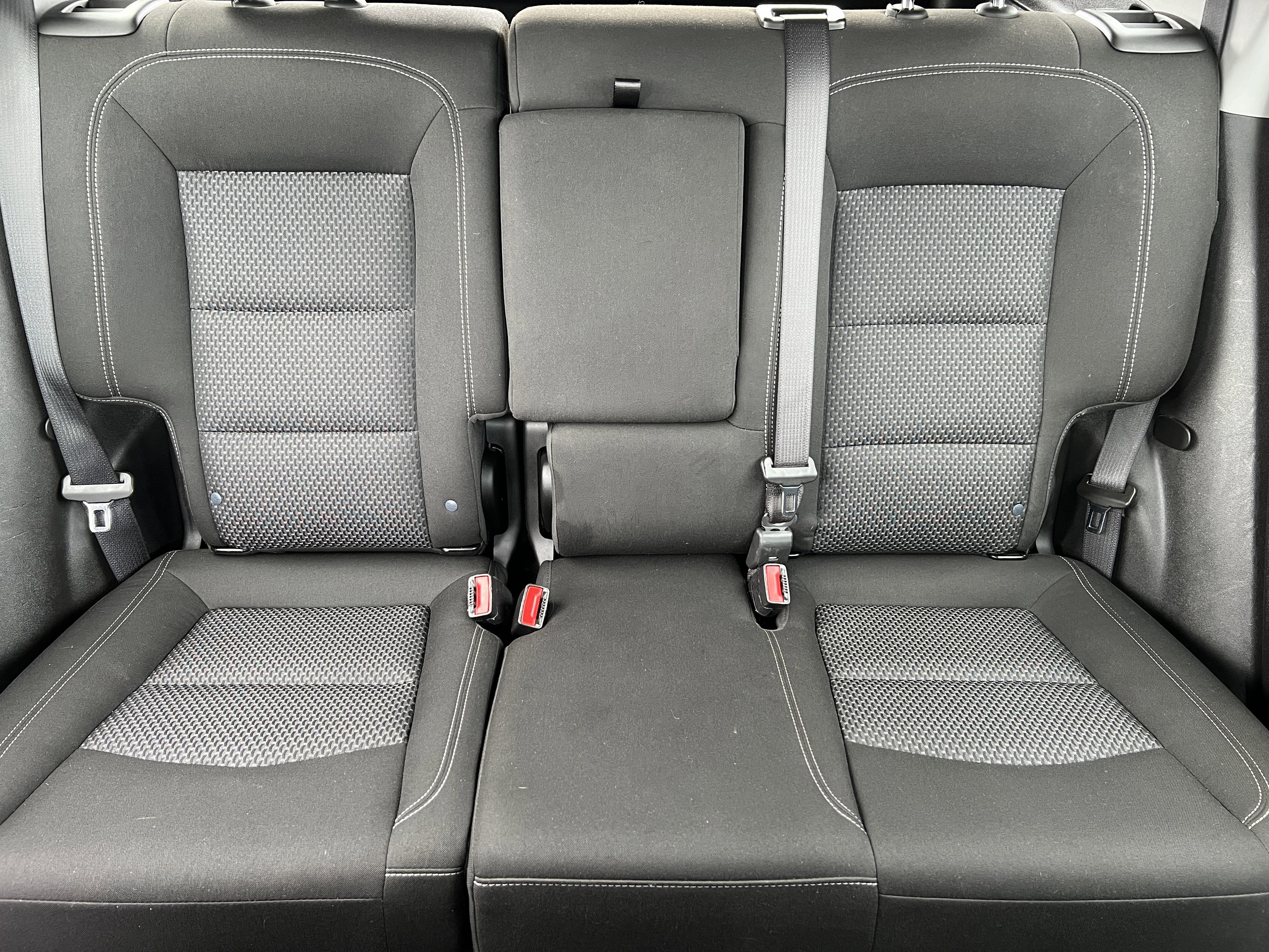 Used 2024 GMC Terrain SLE AWD/4WD image 15