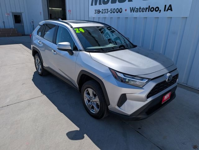 Used 2024 Toyota RAV4 XLE w/ Convenience Package AWD/4WD image 7