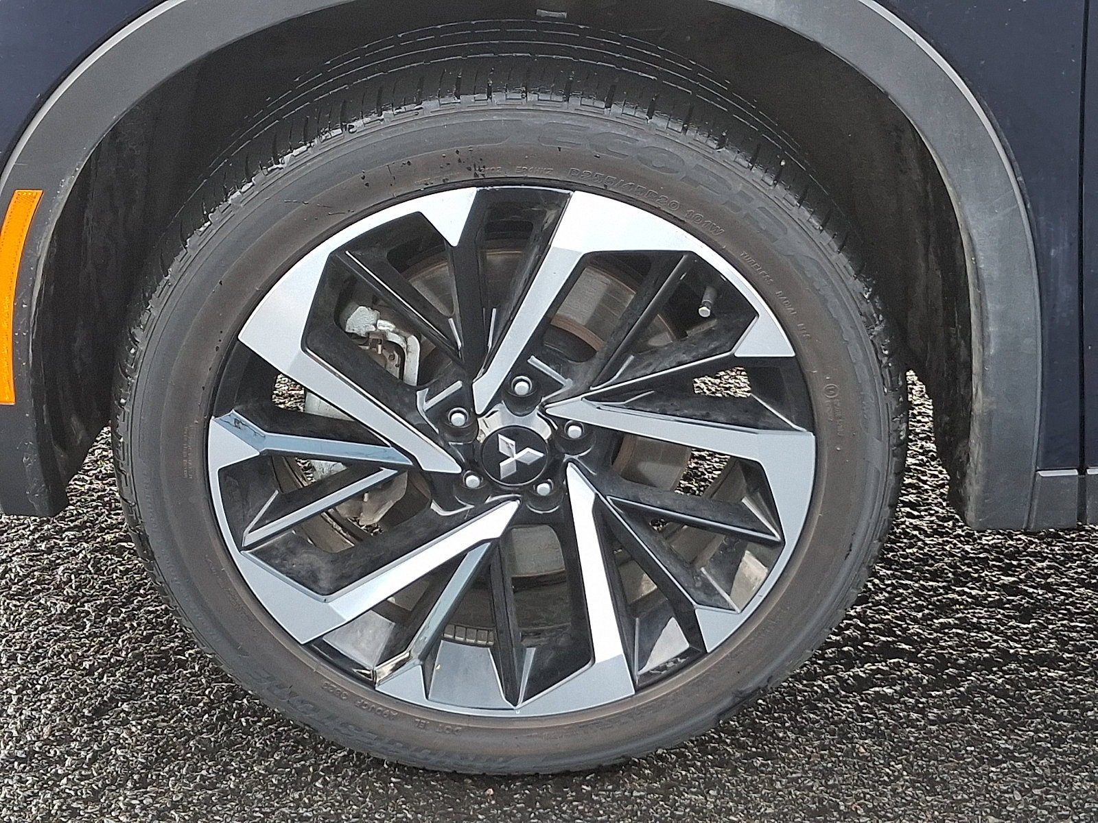 Used 2024 Mitsubishi Outlander SE image 27