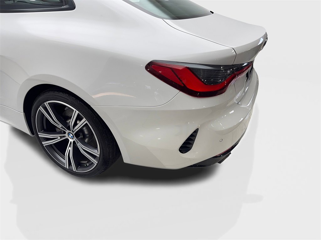 Used 2023 BMW 430i Coupe w/ Convenience Package image 19
