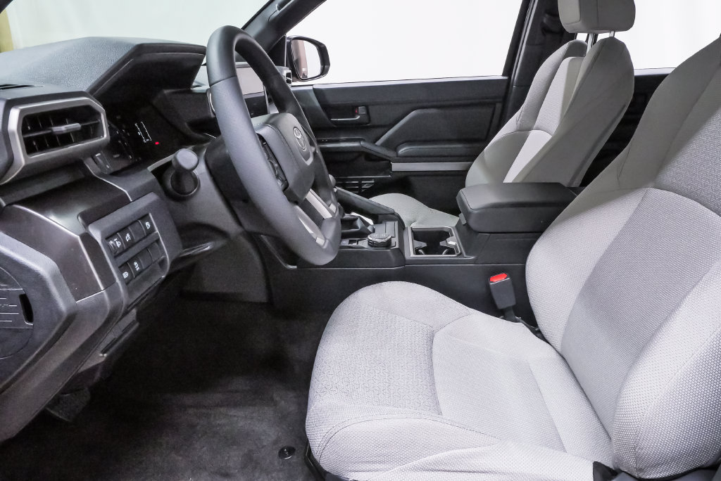 Used 2025 Toyota 4Runner SR5 RWD image 9