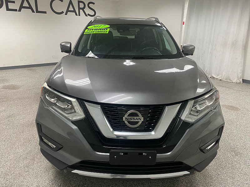 Used 2017 Nissan Rogue SL w/ SL HEV Premium Package image 2