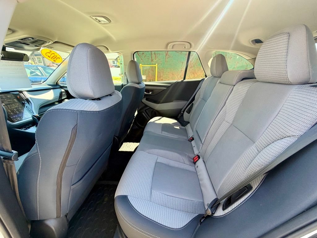 Used 2025 Subaru Outback Premium AWD/4WD image 22